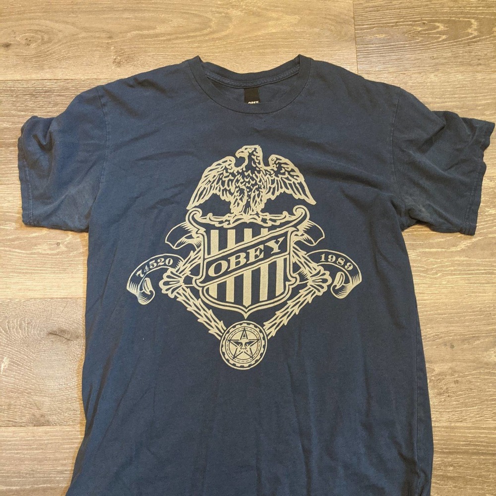 Obey Giant Mens Graphic Tee